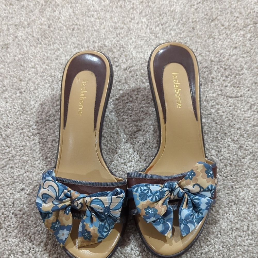 Liz Claiborne Women's Floral Bow Mules - Blue and Brown Size 8